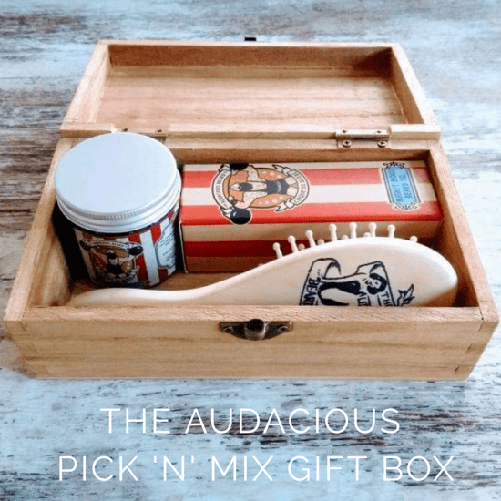 with text pick n mix